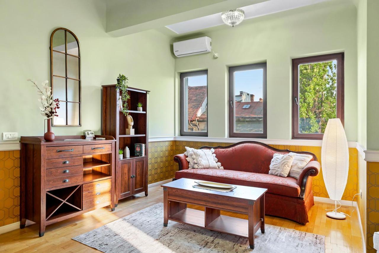 City Heart Retreat Elegant Apartment บูคาเรสต์ ภายนอก รูปภาพ