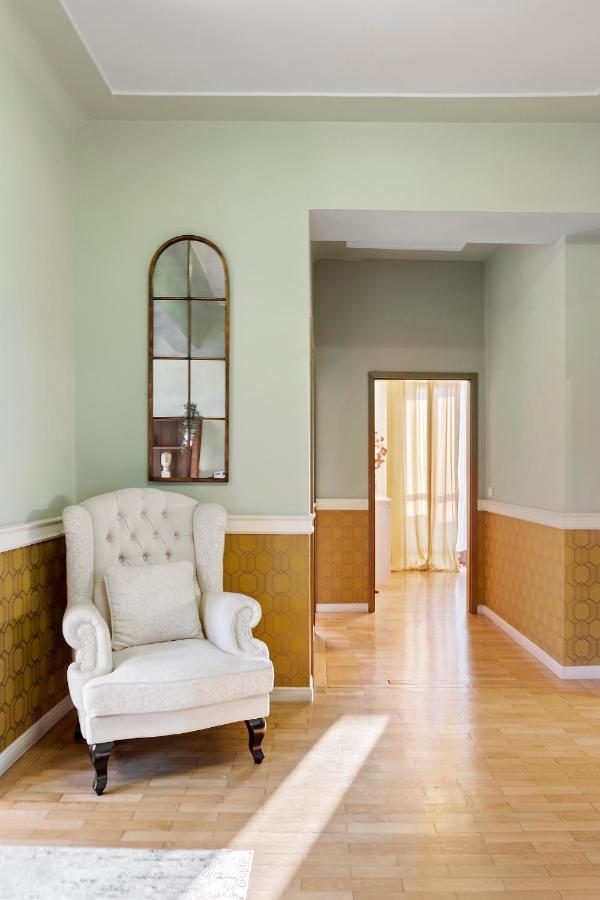 City Heart Retreat Elegant Apartment บูคาเรสต์ ภายนอก รูปภาพ