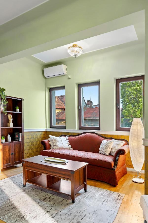 City Heart Retreat Elegant Apartment บูคาเรสต์ ภายนอก รูปภาพ