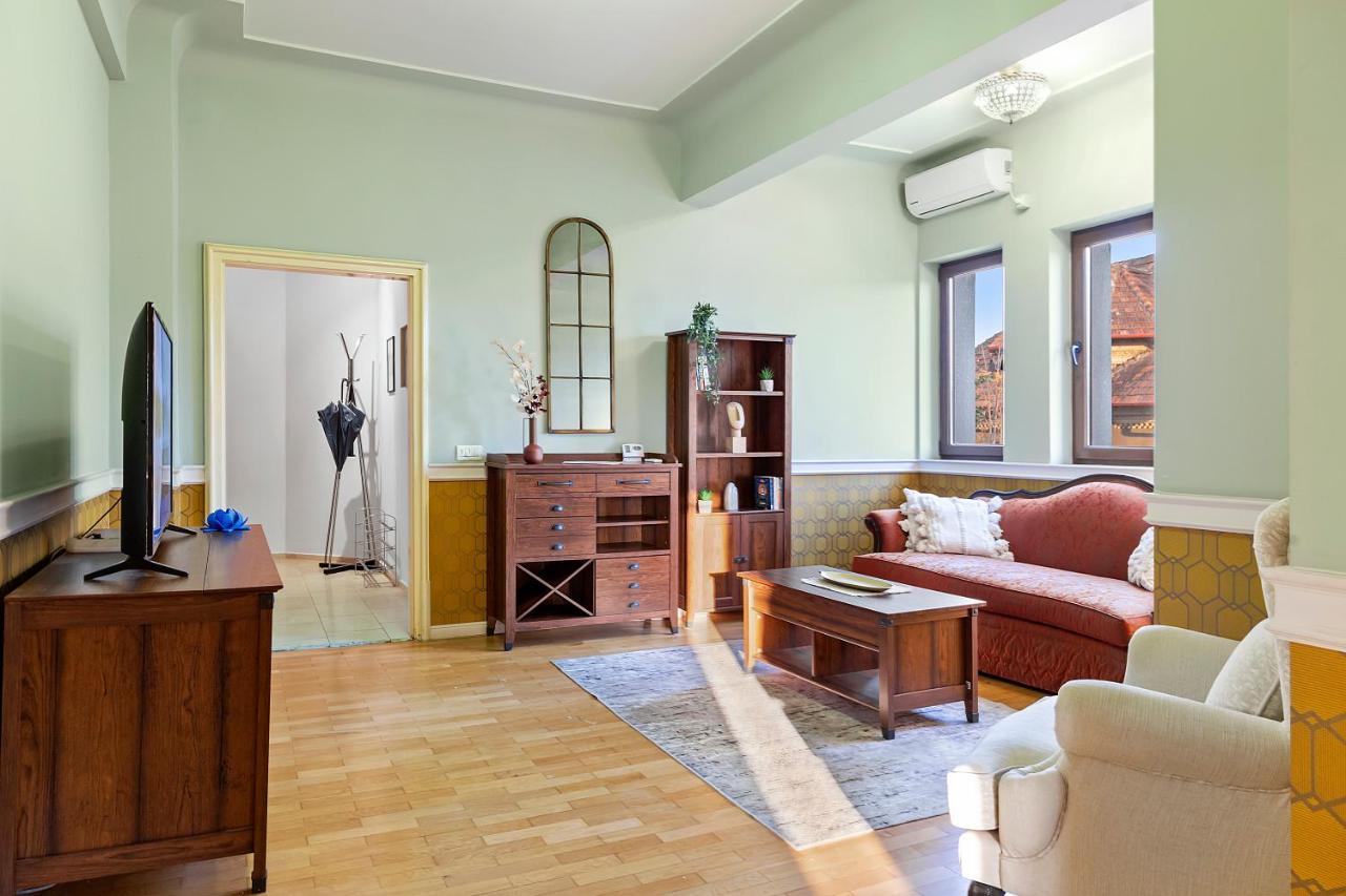City Heart Retreat Elegant Apartment บูคาเรสต์ ภายนอก รูปภาพ