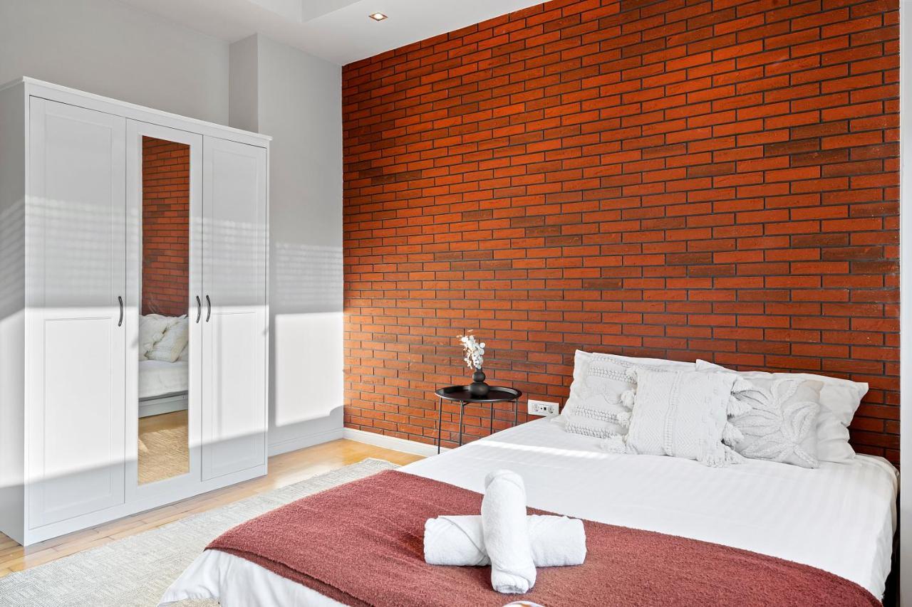 City Heart Retreat Elegant Apartment บูคาเรสต์ ภายนอก รูปภาพ